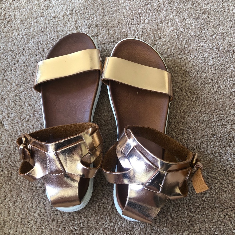 Sandals - Picture 4 of 4